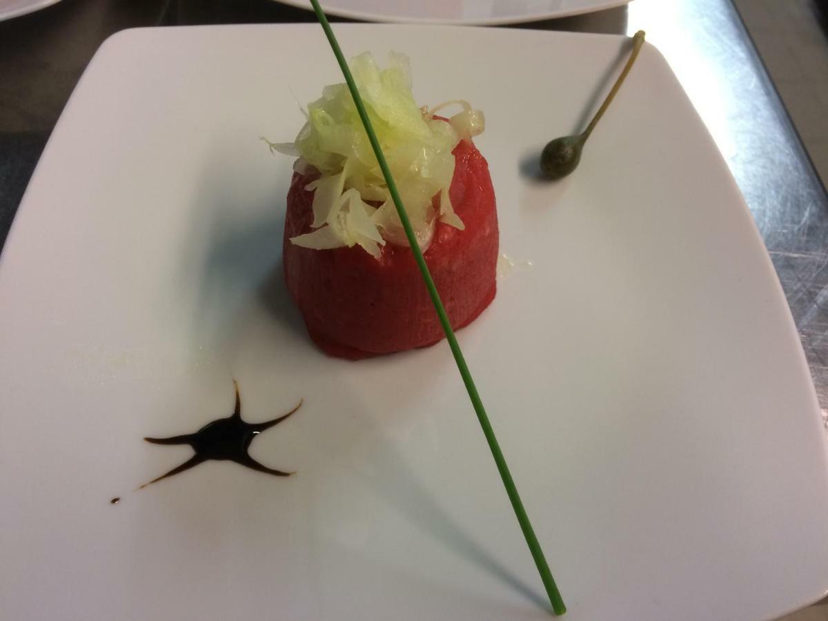 Hotel Meisules เซลวาดีวัลการ์เดนา ภายนอก รูปภาพ